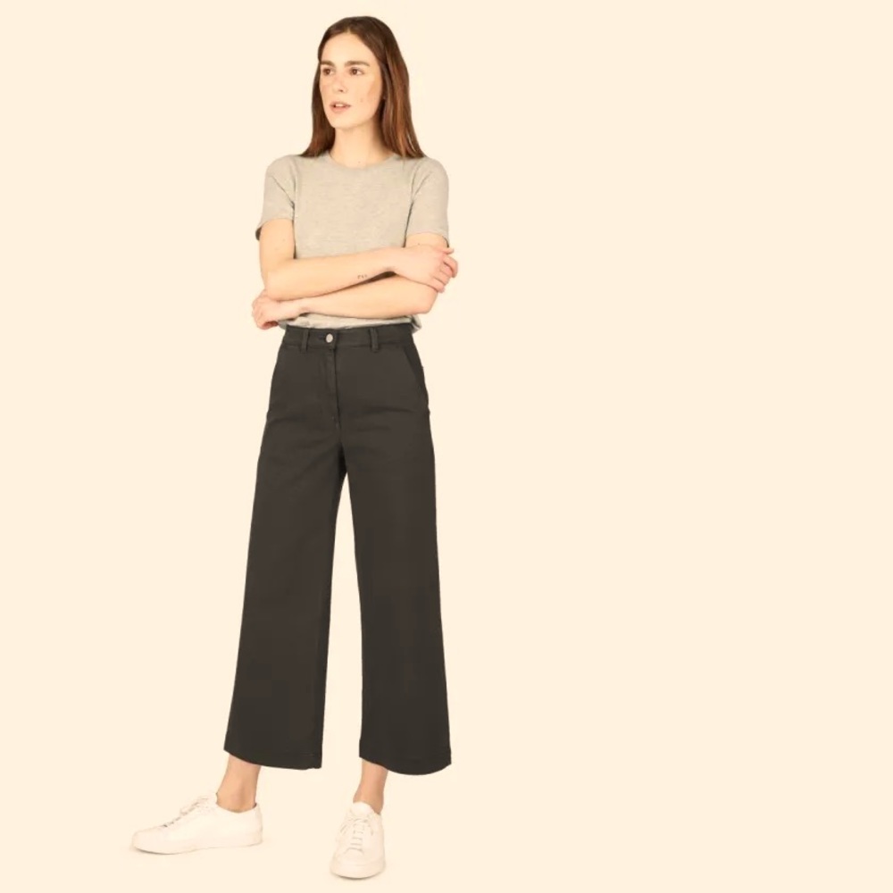 Size 12 Everlane black crop wide leg jeans